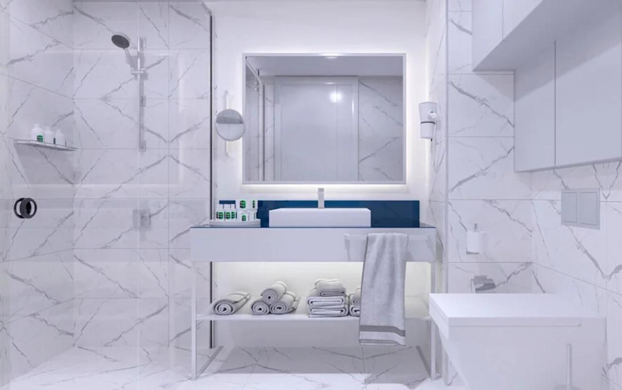Aparthotel For Batumi Orbi City Екстериор снимка