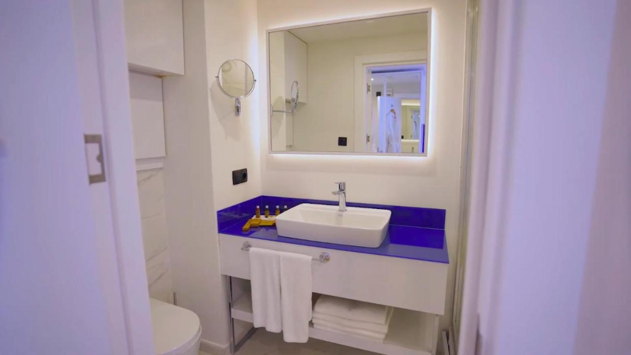 Aparthotel For Batumi Orbi City Екстериор снимка